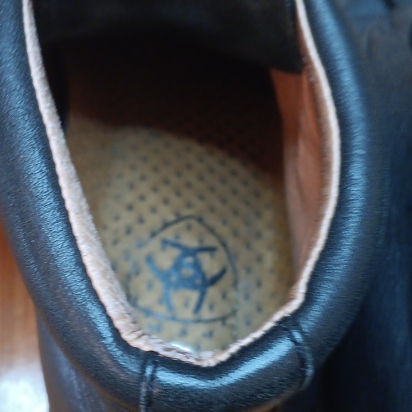 Ariat Black Leather Boots Classic Style Womens Size 7 - Picture 8 of 12